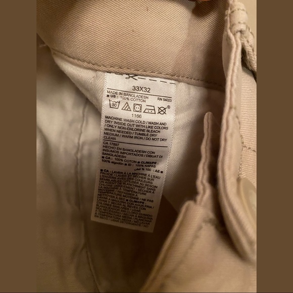 Old Navy Chinos Pants - Picture 4 of 5